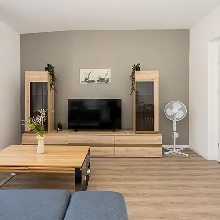 Apartment E02 Zentrales Hbf Halle *